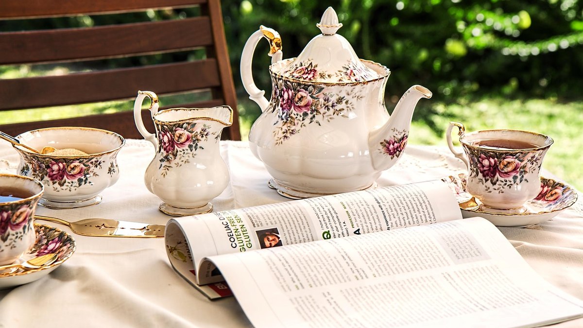 Understanding Hotel Tipping Etiquette in the UK